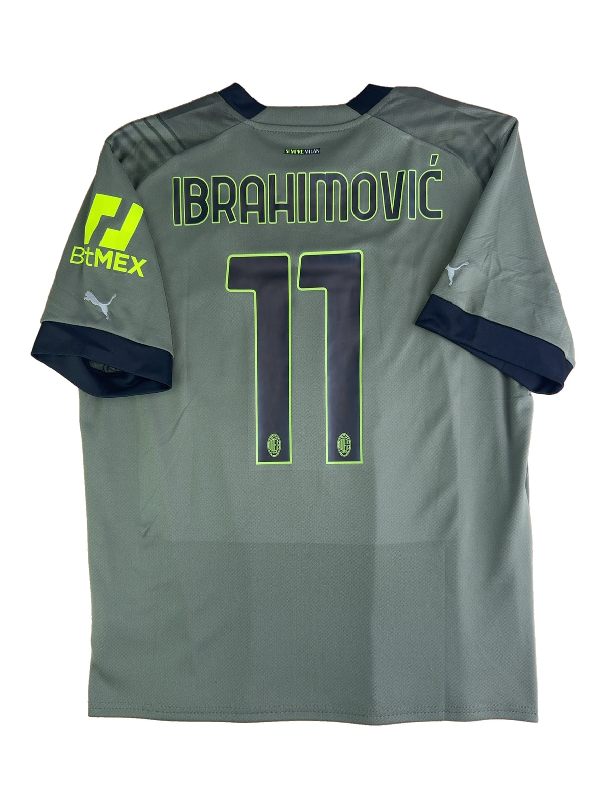 Zlatan Ibrahimović AC Milan 22/23 - XL · bagside