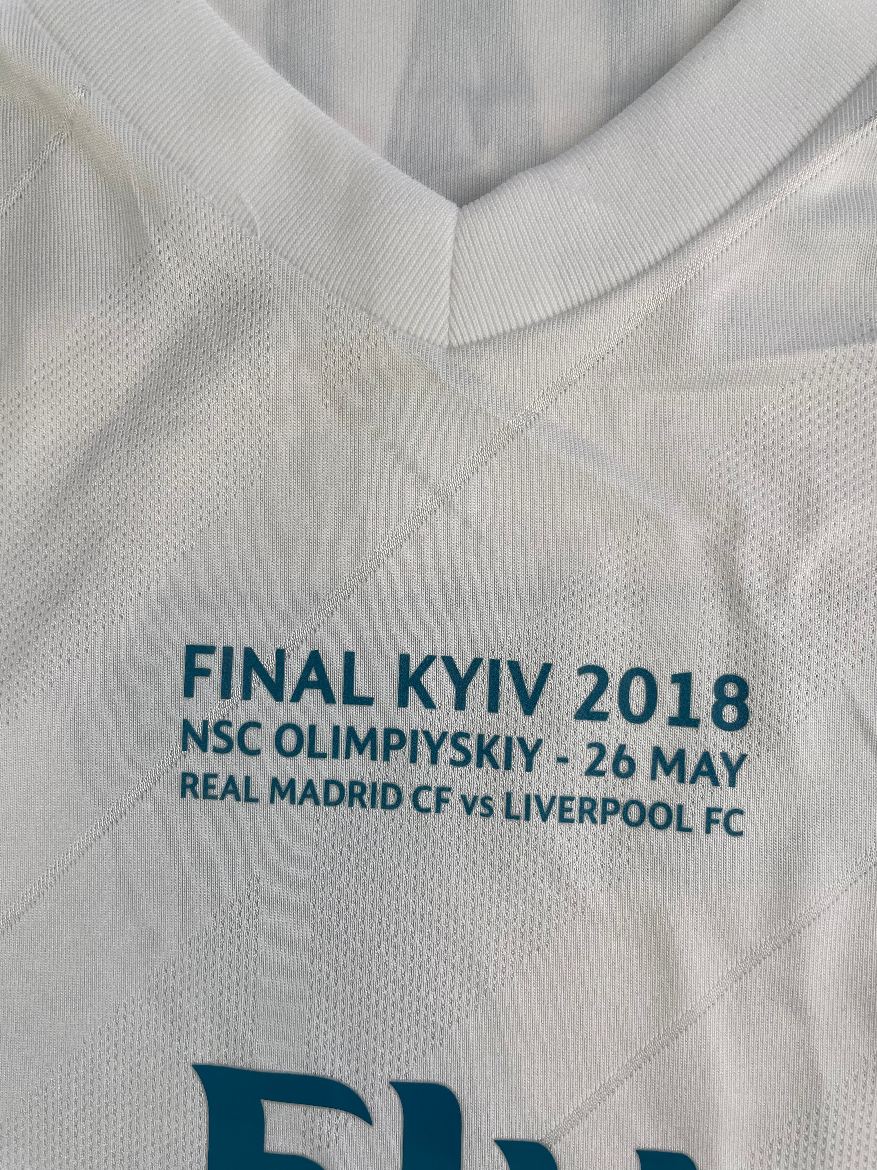 Cristiano Ronaldo Real Madrid 17/18 FINALPRINT - XL