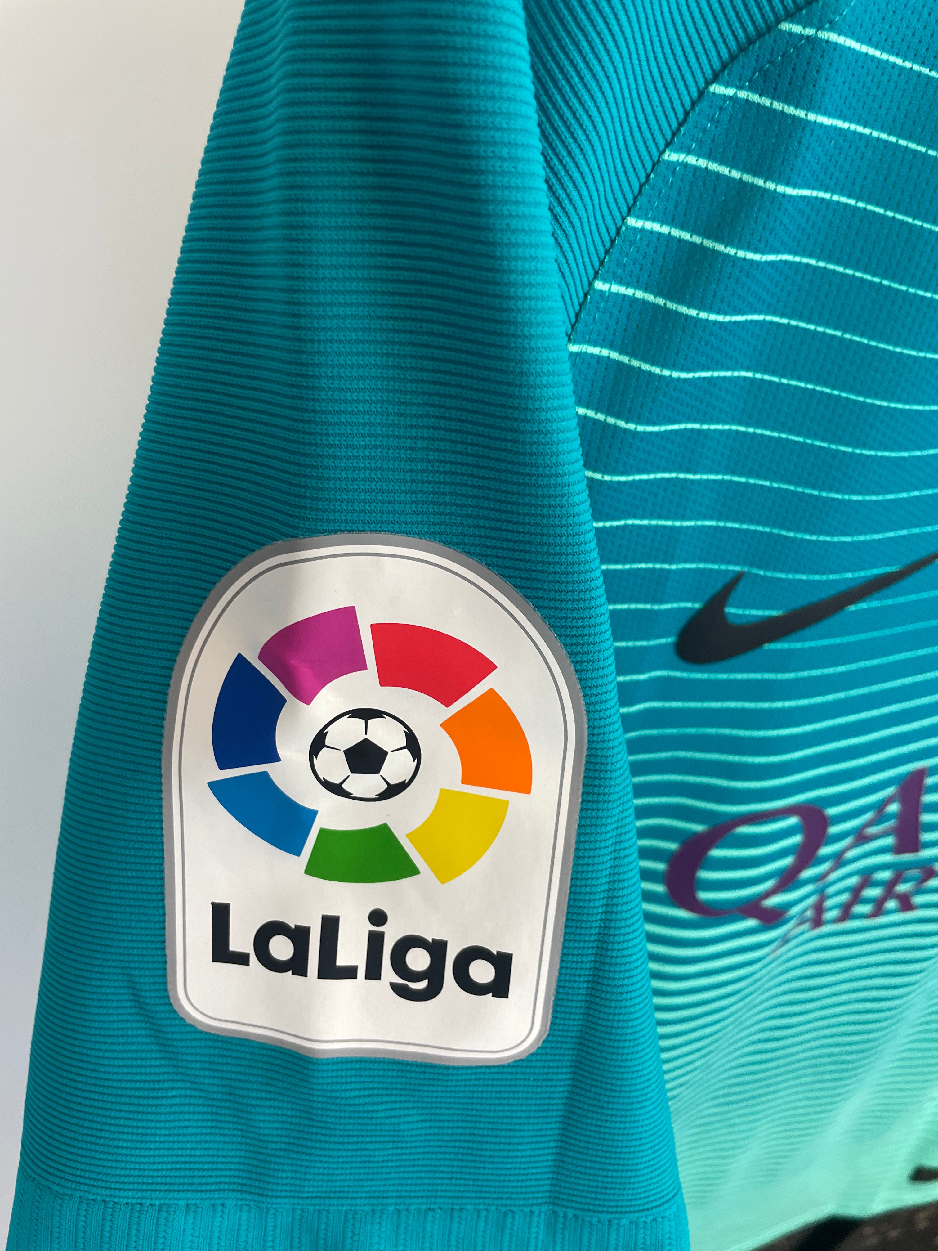 Lionel Messi Barcelona 16/17 SIGNIERTES Auswärtstrikot - L