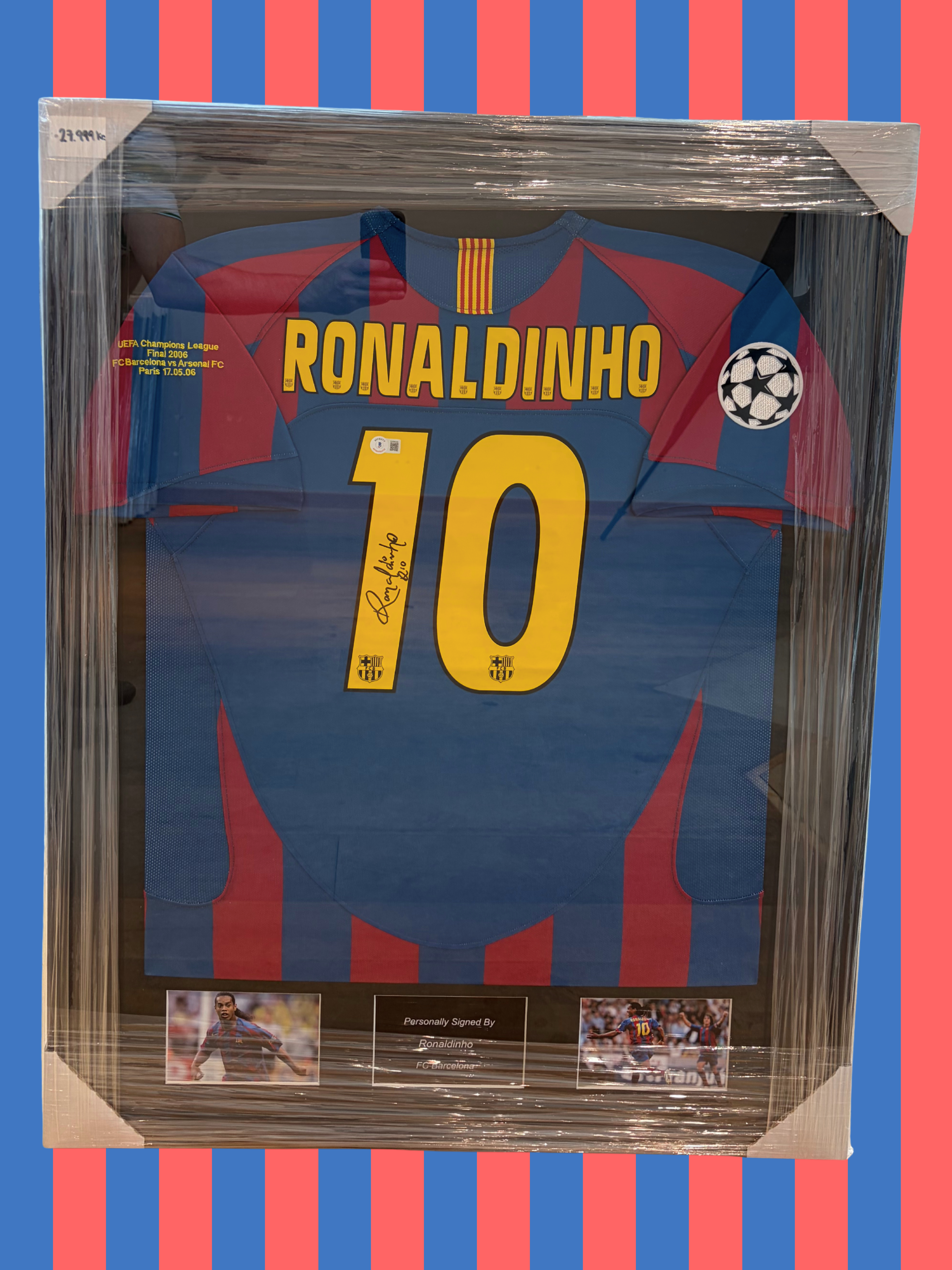 Ronaldinho Barcelona 05/06 SIGNED