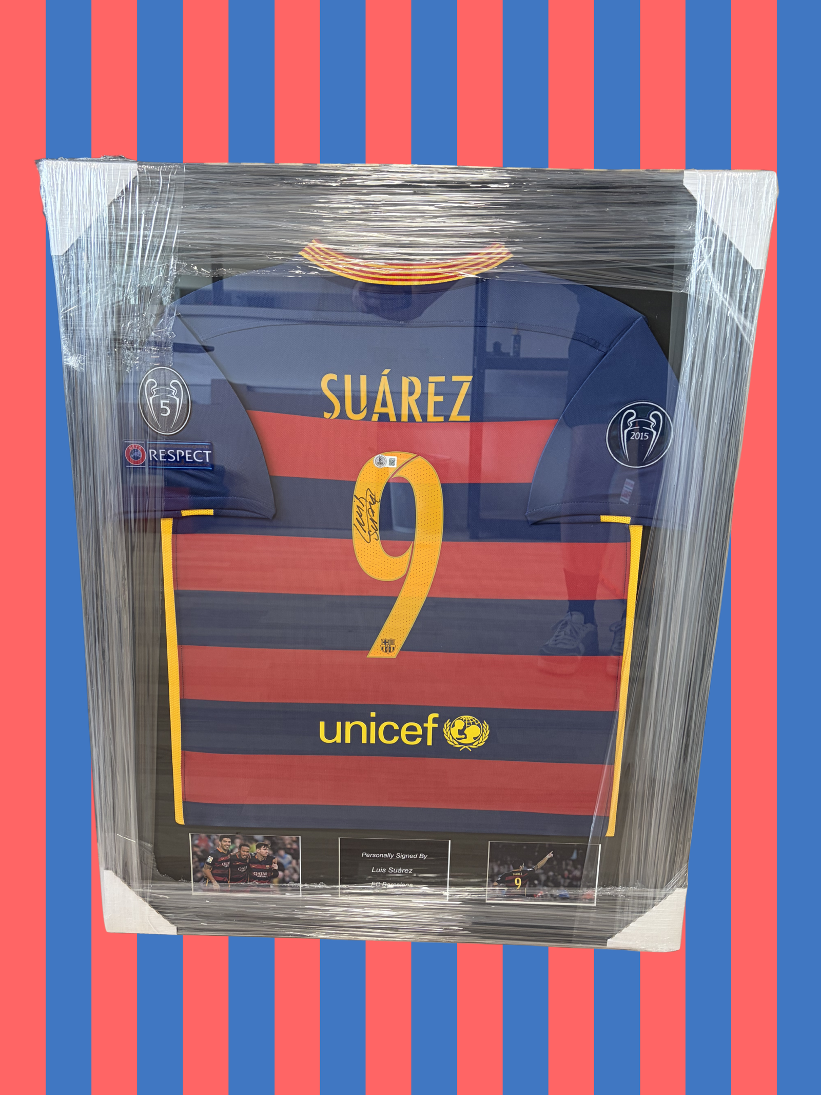 Luis Suarez Barcelona 15/16 SIGNED