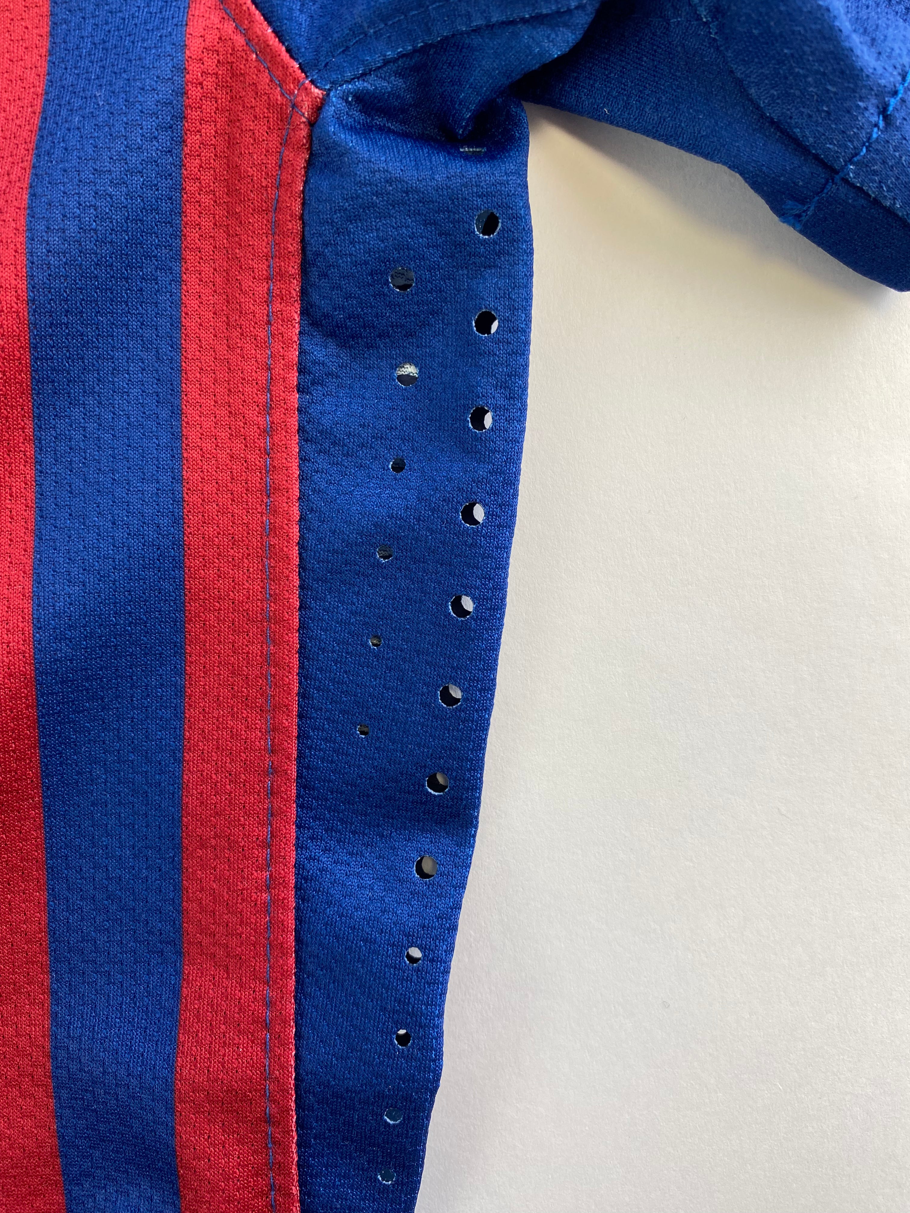 Andres Iniesta Barcelona 11/12 PLAYER ISSUE - M