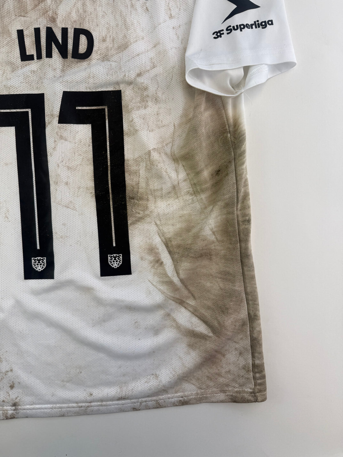 Alexander Lind FCN 21/22 Pride Matchworn
