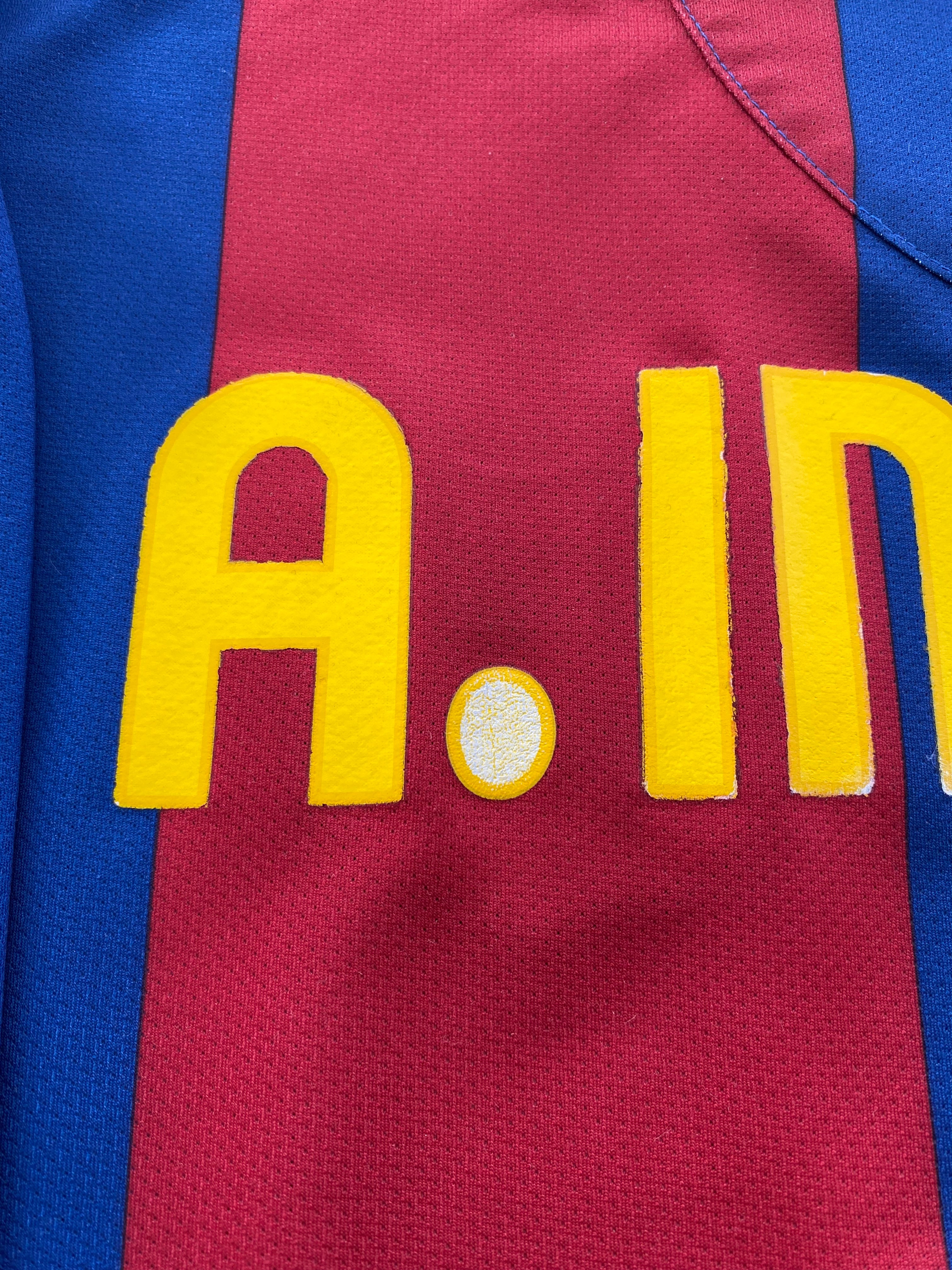 Andres Iniesta FC Barcelona 10/11 - L